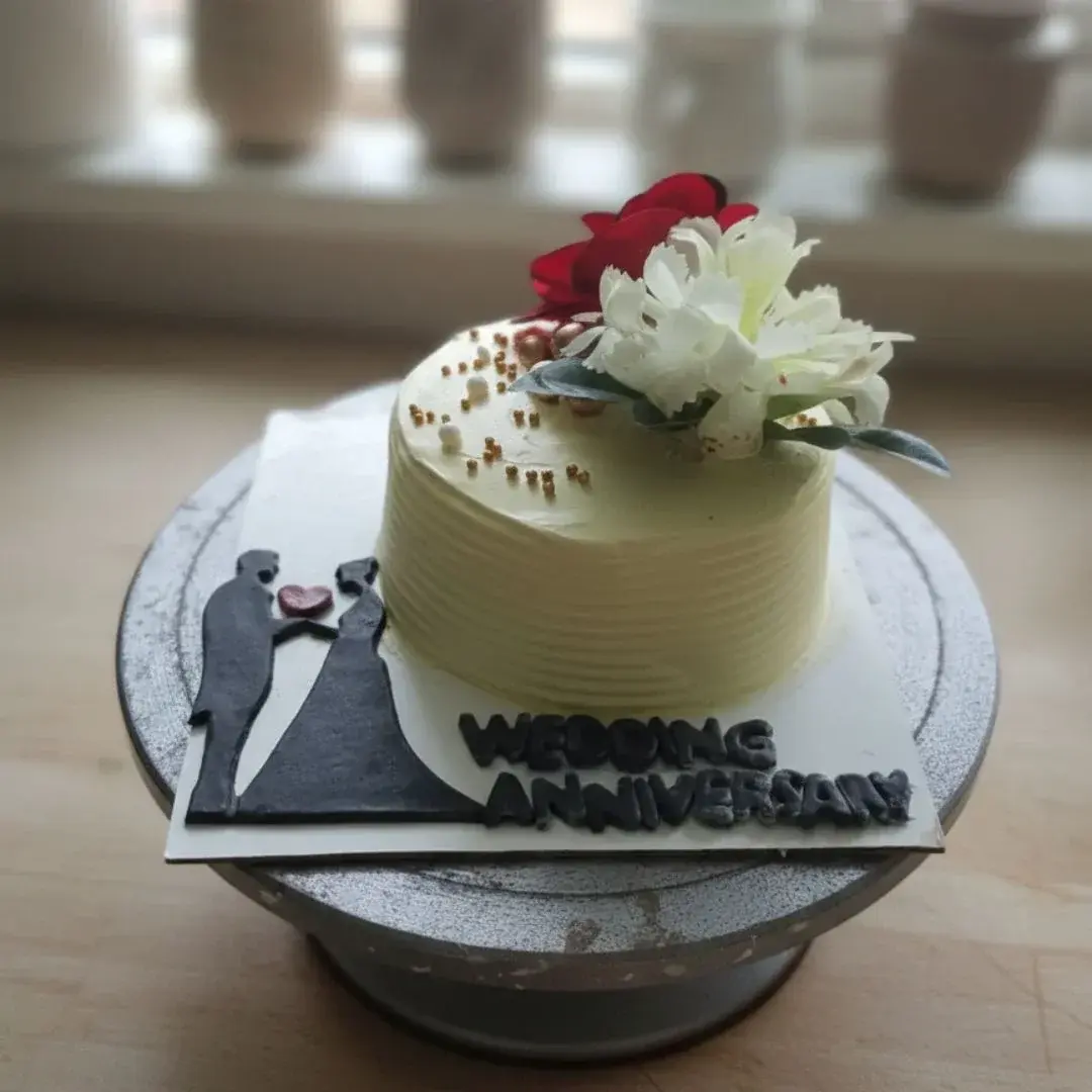 Anniversary Cake – Floral Buttercream Cake